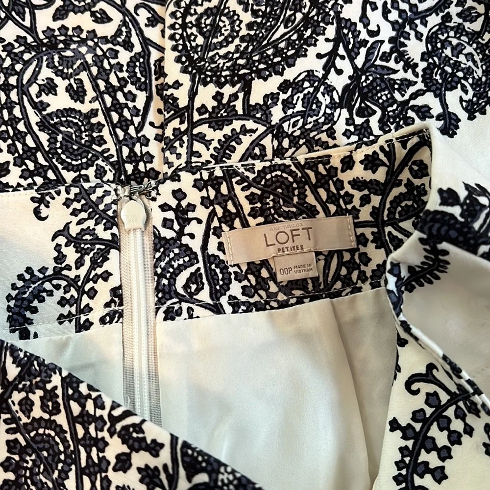 LOFT pencil skirt